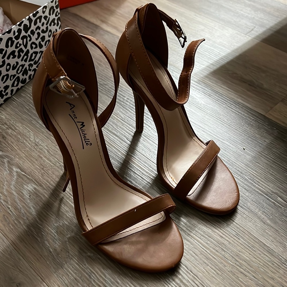 Staply heels